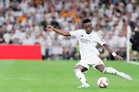 2025年第二期亚足联／中国足协B级教练员证书培训班在我市体育中心正式开班.